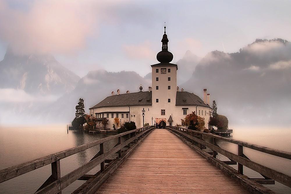 Красивый вид замка Орт, Австрия
