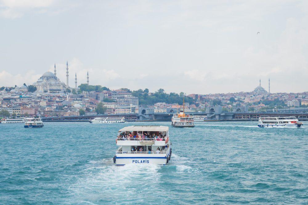 Город-сказка на двух континентах: крупнейший мегаполис Турции