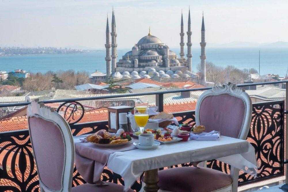 бесплатное проживание в Стамбуле